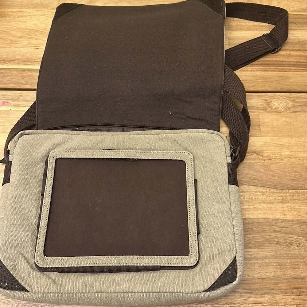 HEX RECON laptop bag